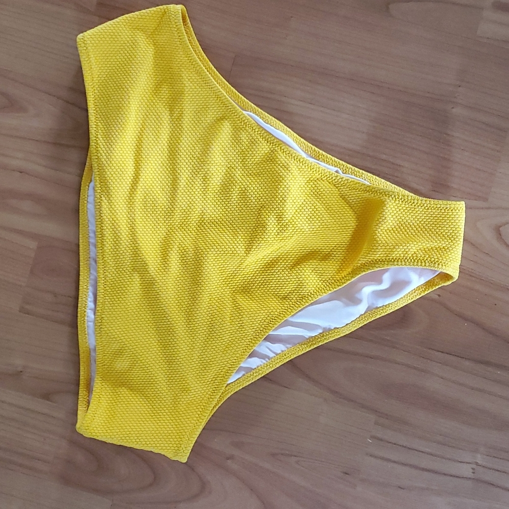 textured bikini bottom